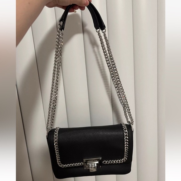 Michael Kors Purse Black - Picture 4 of 11